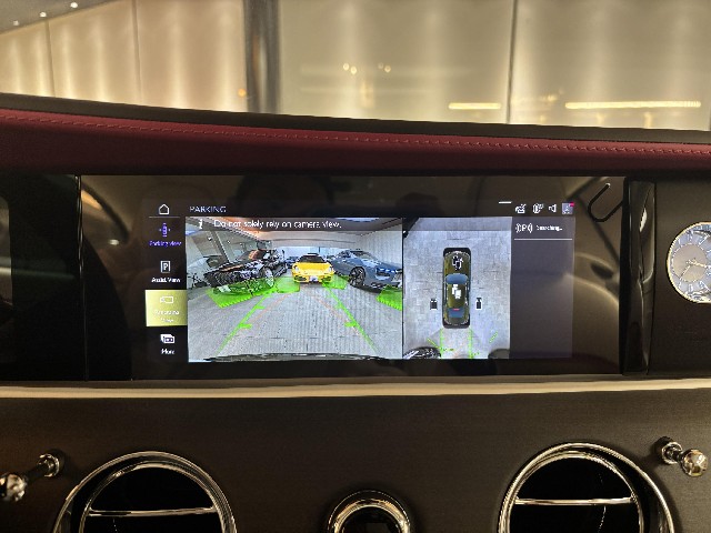 ROLLS ROYCE SPECTRE 2023 Image 37