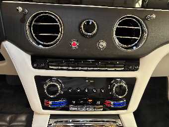 ROLLS ROYCE SPECTRE 2023 Image 34