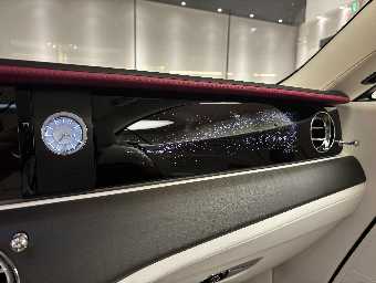 ROLLS ROYCE SPECTRE 2023 Image 36