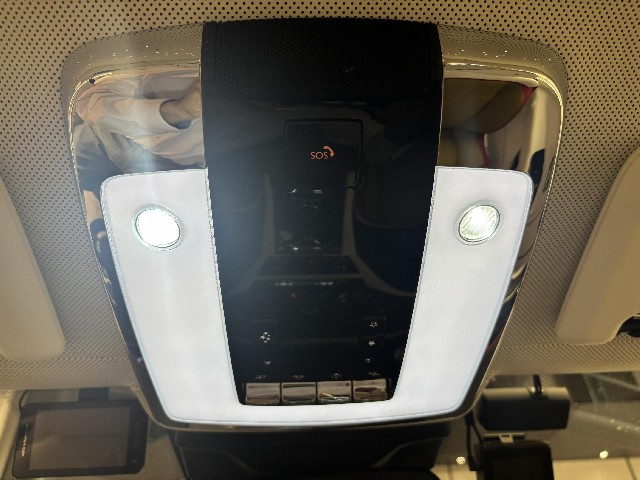 ROLLS ROYCE SPECTRE 2023 Image 43