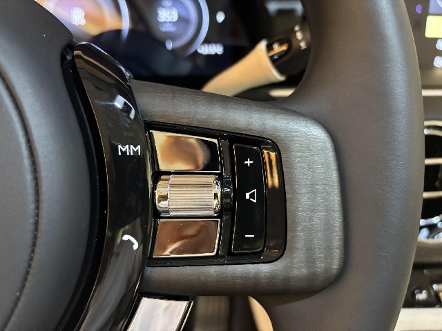 ROLLS ROYCE SPECTRE 2023 Image 46