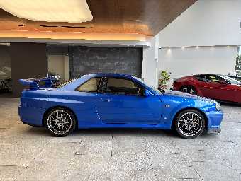 NISSAN SKYLINE 2000 Image 4