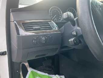 BMW 5 SERIES 2006 Image 6