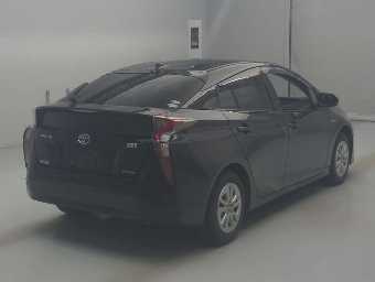 TOYOTA PRIUS 2018 Image 2