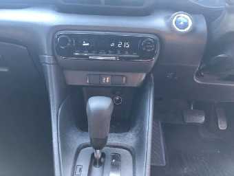 TOYOTA YARIS 2022 Image 11