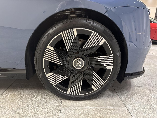 ROLLS ROYCE SPECTRE 2024 Image 20