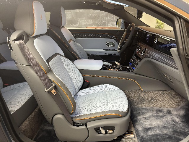 ROLLS ROYCE SPECTRE 2024 Image 32