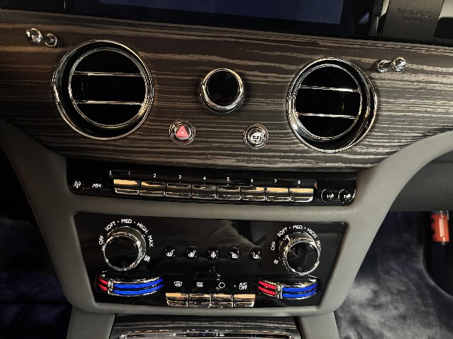 ROLLS ROYCE SPECTRE 2024 Image 46