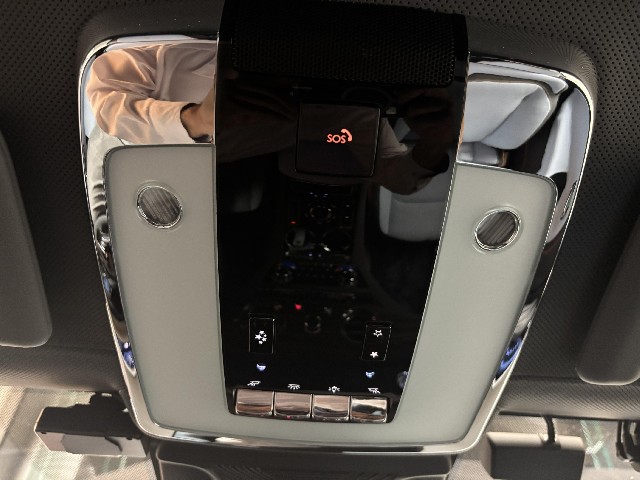 ROLLS ROYCE SPECTRE 2024 Image 48