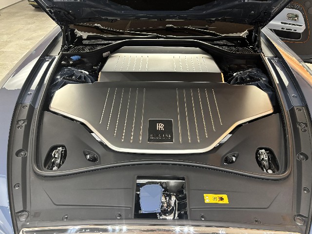 ROLLS ROYCE SPECTRE 2024 Image 53