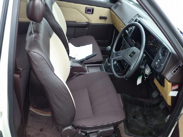 TOYOTA COROLLA LEVIN 1984 Image 45