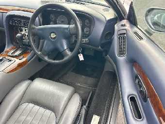 ASTON MARTIN DB7 1995 Image 11