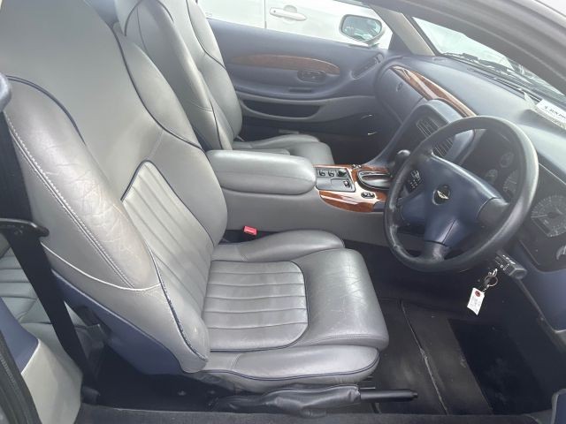 ASTON MARTIN DB7 1995 Image 49