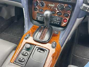 ASTON MARTIN DB7 1995 Image 16