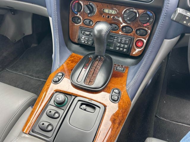 ASTON MARTIN DB7 1995 Image 53