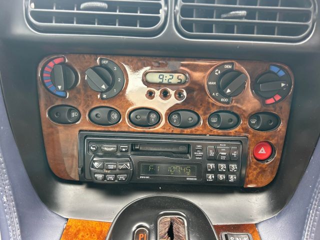 ASTON MARTIN DB7 1995 Image 54