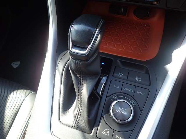 TOYOTA RAV-4 2021 Image 26