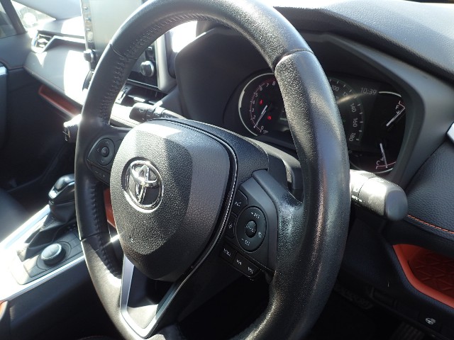 TOYOTA RAV-4 2021 Image 32