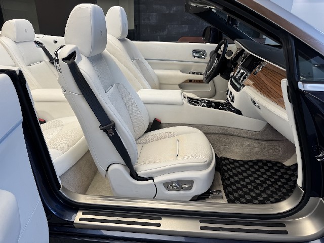 ROLLS ROYCE DAWN 2020 Image 42