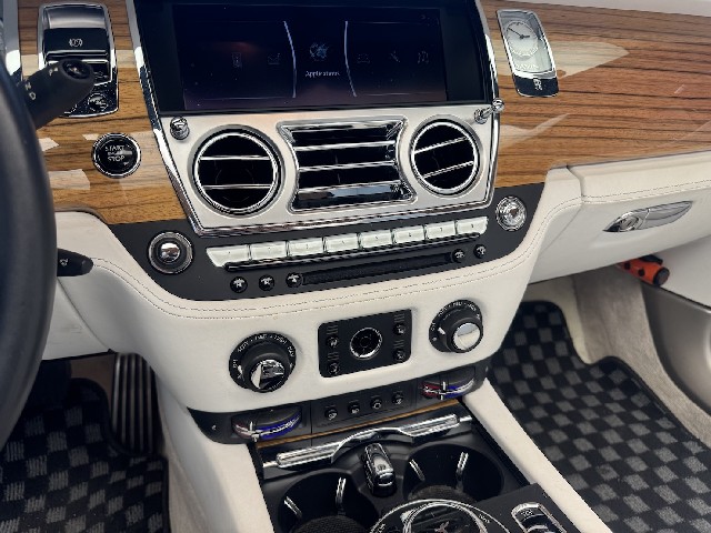 ROLLS ROYCE DAWN 2020 Image 59