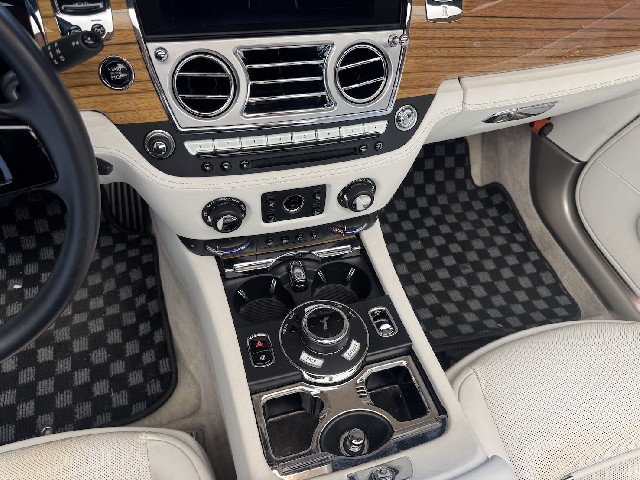 ROLLS ROYCE DAWN 2020 Image 60