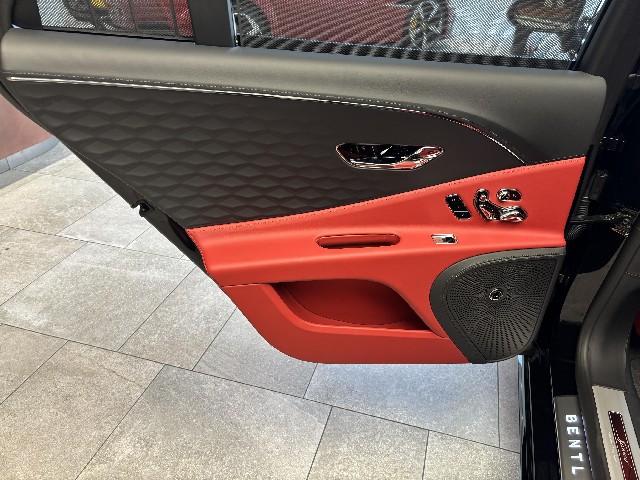 BENTLEY FLYING SPUR 2025 Image 27