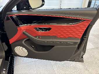 BENTLEY FLYING SPUR 2025 Image 27