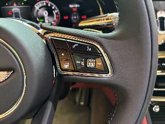 BENTLEY FLYING SPUR 2025 Image 41