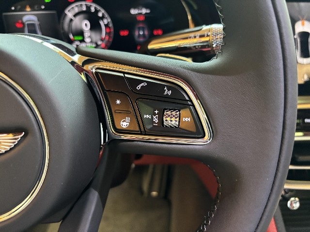 BENTLEY FLYING SPUR 2025 Image 47