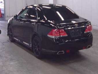TOYOTA CROWN 2010 Image 2