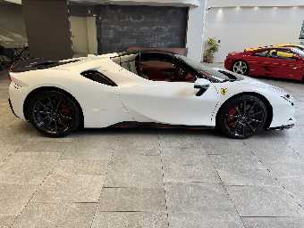 FERRARI SF90 SPIDER 2022 Image 16