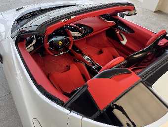 FERRARI SF90 SPIDER 2022 Image 45
