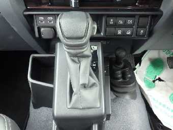 TOYOTA LAND CRUISER 70 2025 Image 9