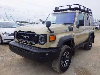 TOYOTA LAND CRUISER 70 2025 Image 2