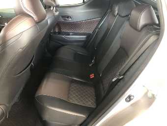 TOYOTA C-HR 2019 Image 8