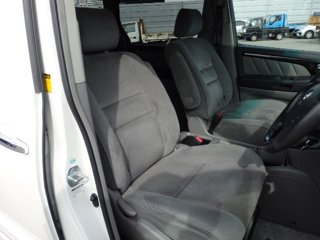 TOYOTA ALPHARD 2006 Image 42