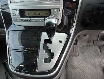 TOYOTA ALPHARD 2006 Image 15