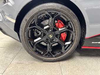 LAMBORGHINI HURACAN 2023 Image 12