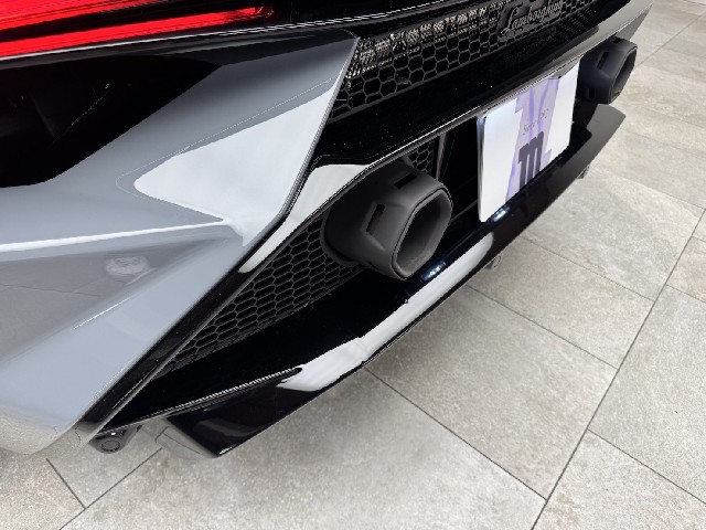 LAMBORGHINI HURACAN 2023 Image 30