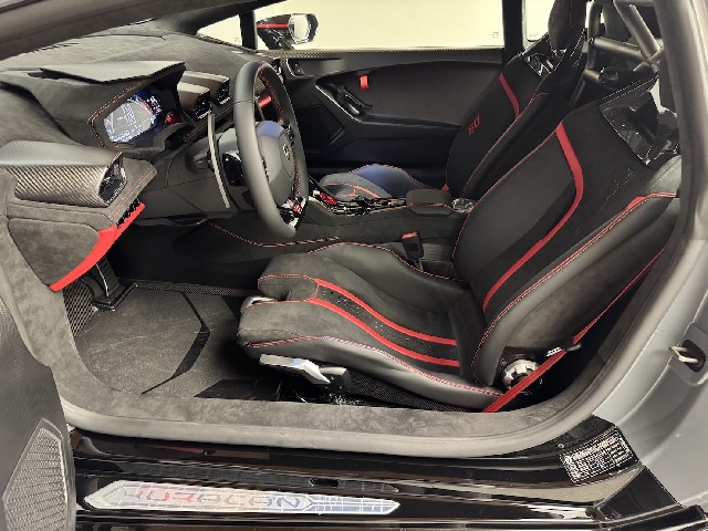 LAMBORGHINI HURACAN 2023 Image 33