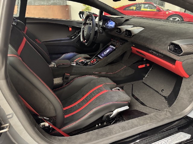 LAMBORGHINI HURACAN 2023 Image 36