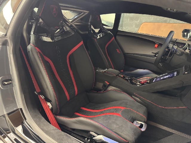 LAMBORGHINI HURACAN 2023 Image 38