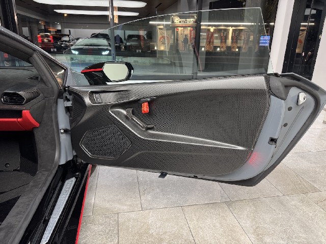LAMBORGHINI HURACAN 2023 Image 39