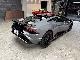 LAMBORGHINI HURACAN 2023 Image 5