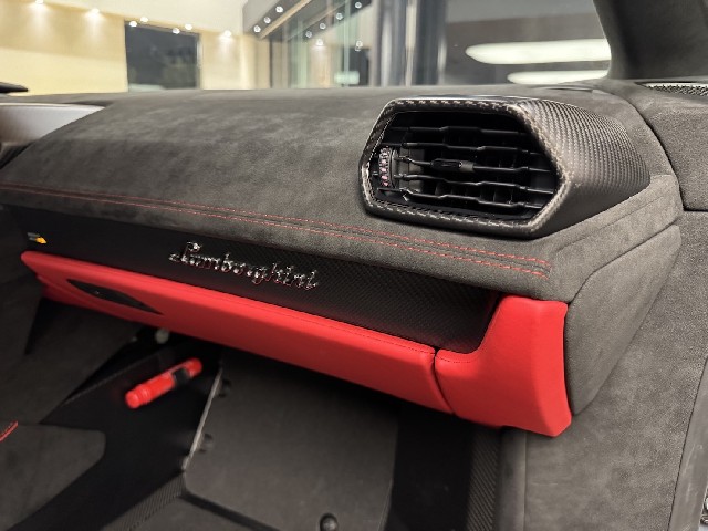 LAMBORGHINI HURACAN 2023 Image 58