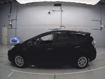 TOYOTA PRIUS ALPHA 2014 Image 4