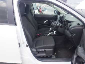 TOYOTA YARIS CROSS 2023 Image 6