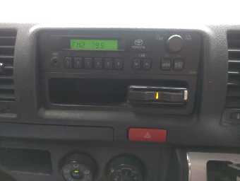 TOYOTA HIACE 2014 Image 10