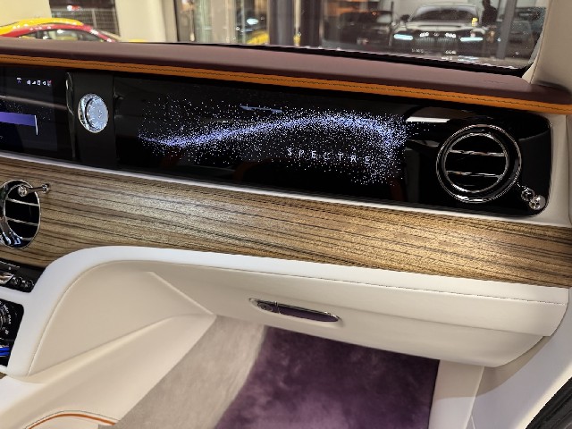 ROLLS ROYCE SPECTRE 2024 Image 36