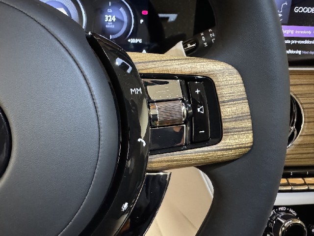 ROLLS ROYCE SPECTRE 2024 Image 45